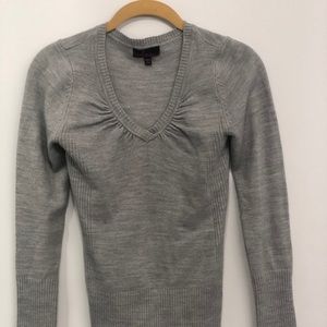 V neck sweater